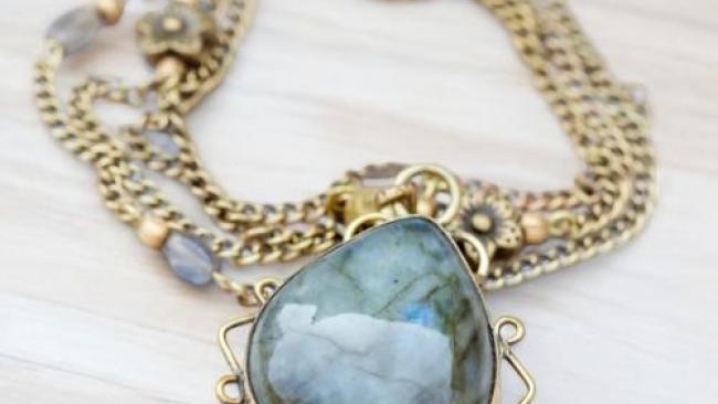 Bijoux en labradorite