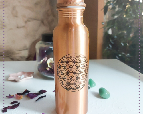Bouteille en cuivre fleur de vie